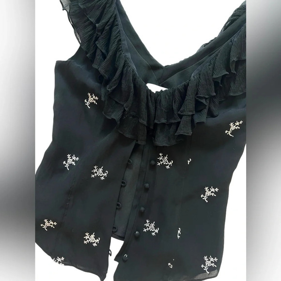 Cinq a Sept Embroidered Gia Ruffle Neckline Black Floral Silk blouse Top XS - Picture 7 of 9